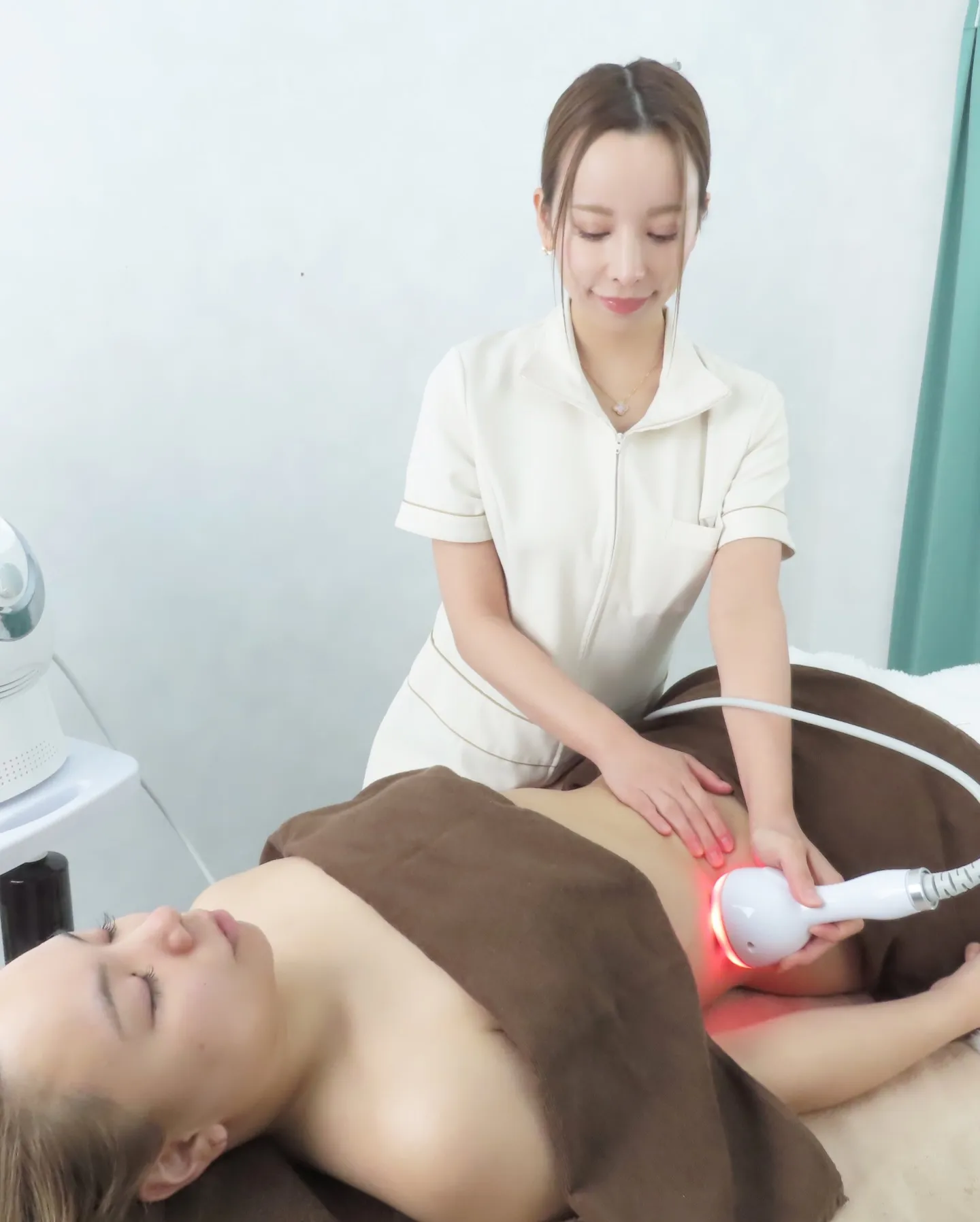 【新宿・市ヶ谷｜脚痩せ・太もも痩せ専門ケア】